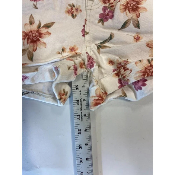 American Eagle Women's Mom Short Floral Mid Rise Denim Cuffed Shorts Size 00 NWT - Picture 13 of 13